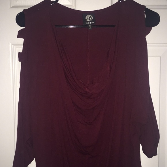 Cold shoulder top - Picture 2 of 3